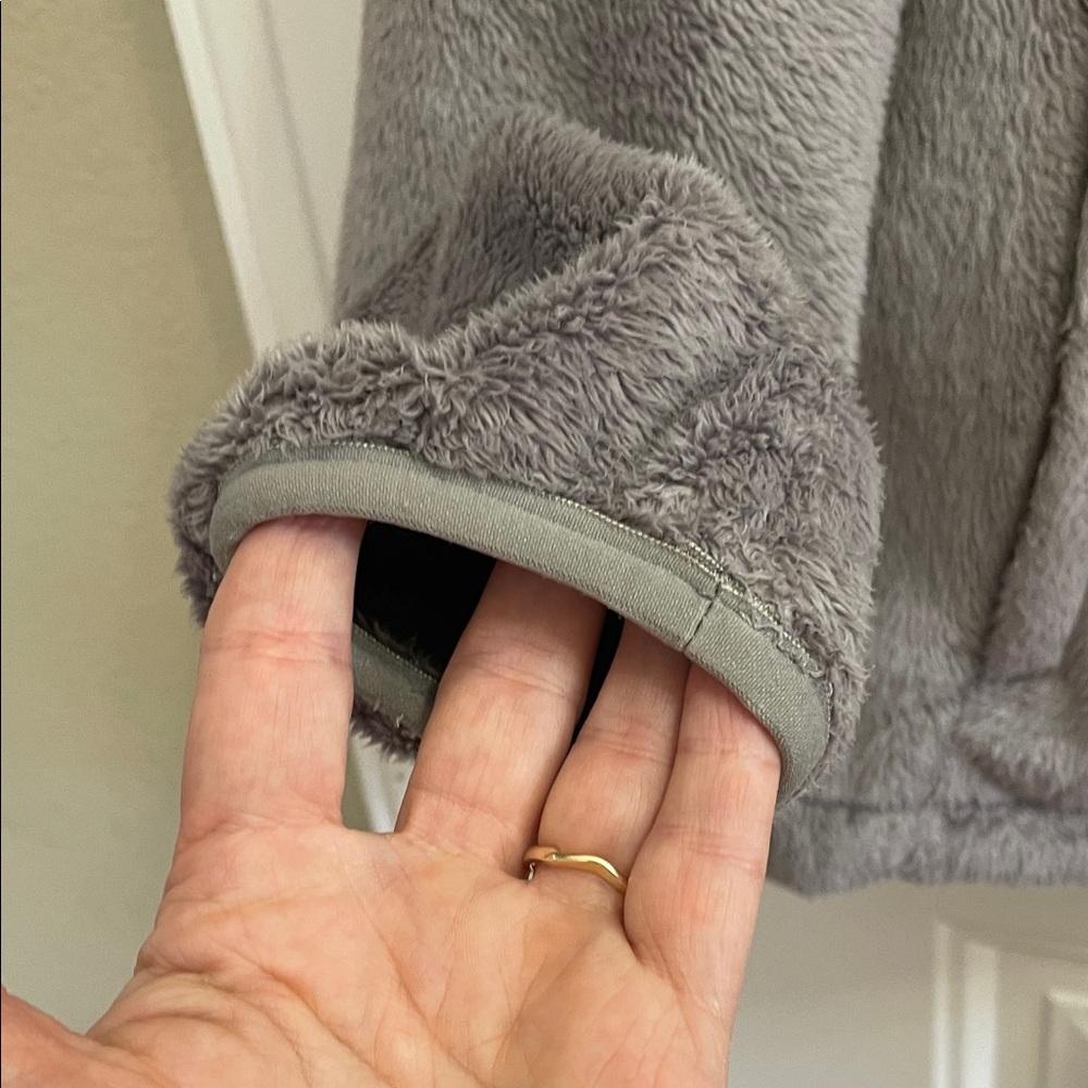 THE NORTH FACE Gray Zip Jacket - Picture 6 of 10